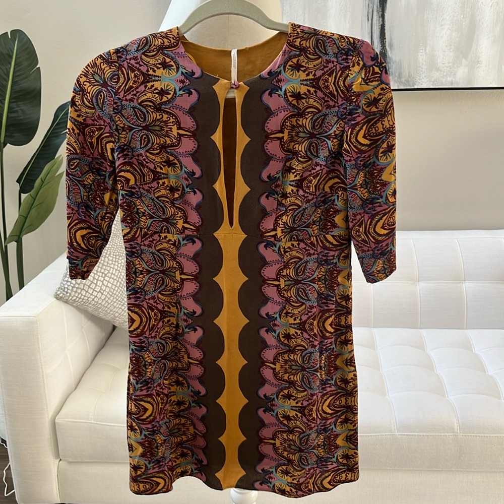 Free people Tunic in excellent condition. Size 0